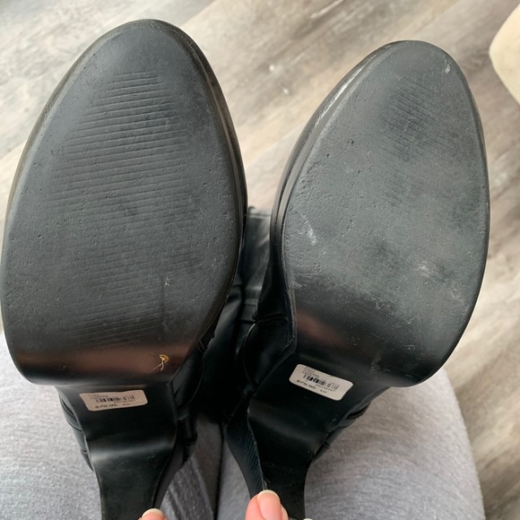 Wide calf knee high boots - Picture 3 of 5